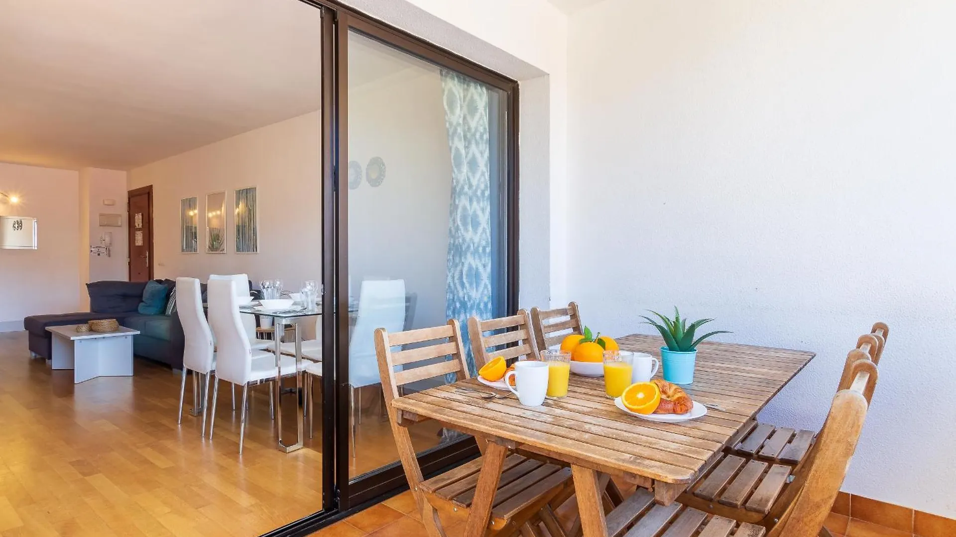 Apartamento Carihuela Playa by IVI Real Estate Torremolinos